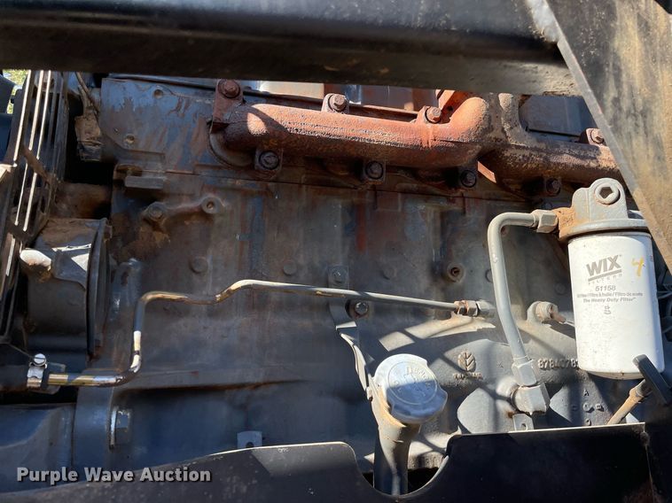 image for item NX9886 1996 New Holland 8160  tractor