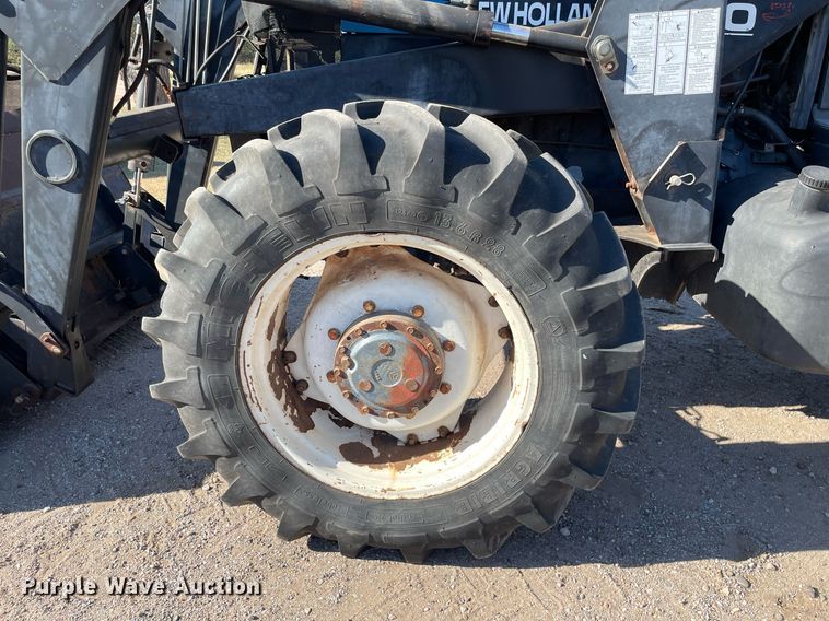 image for item NX9886 1996 New Holland 8160  tractor