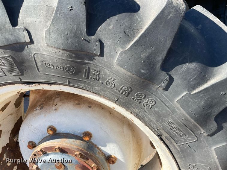 image for item NX9886 1996 New Holland 8160  tractor