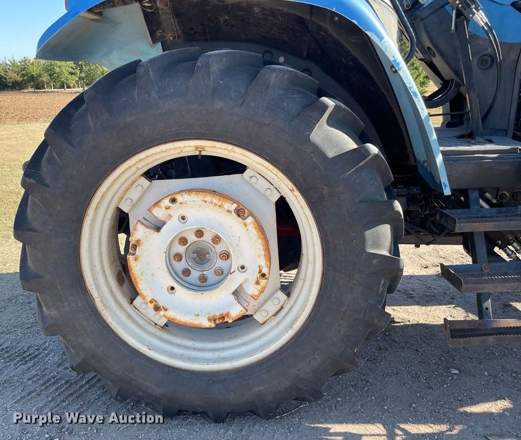 image for item NX9886 1996 New Holland 8160  tractor