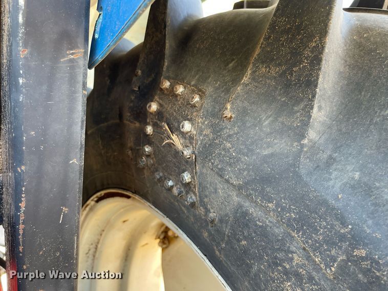 image for item NX9886 1996 New Holland 8160  tractor