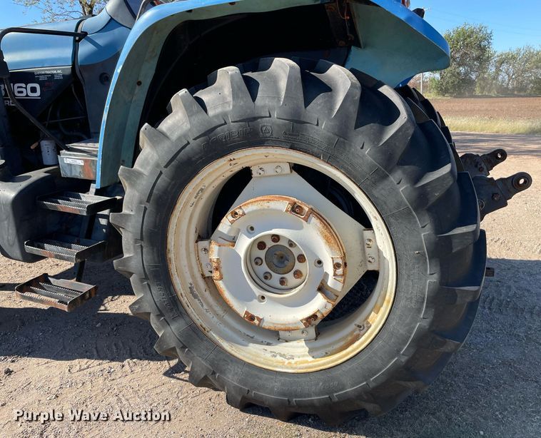 image for item NX9886 1996 New Holland 8160  tractor