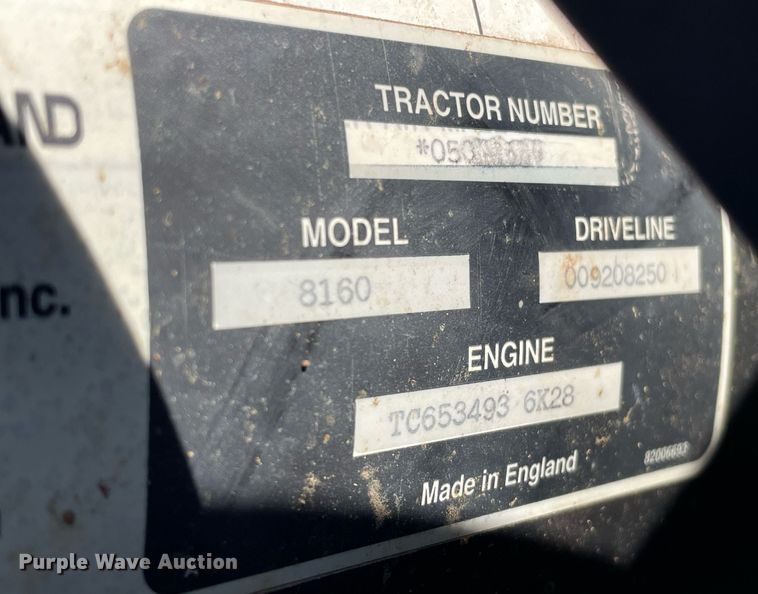 image for item NX9886 1996 New Holland 8160  tractor