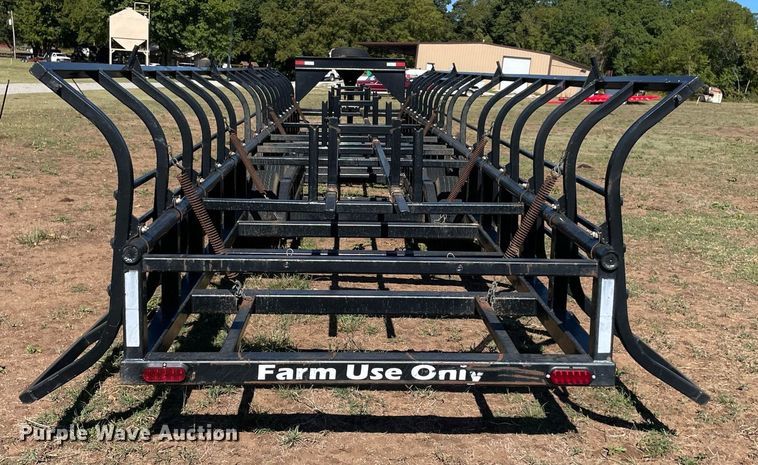 image for item NY9983 Industrias America 20X4  hay bale trailer