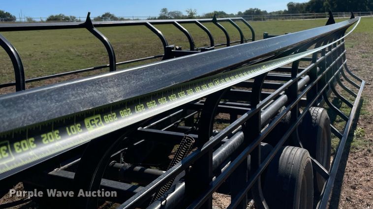 image for item NY9983 Industrias America 20X4  hay bale trailer