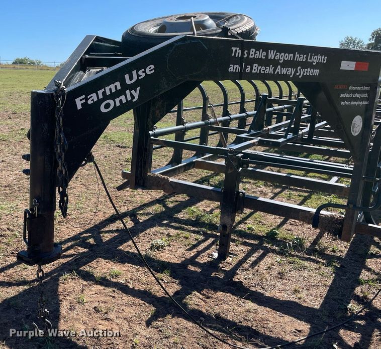 image for item NY9983 Industrias America 20X4  hay bale trailer