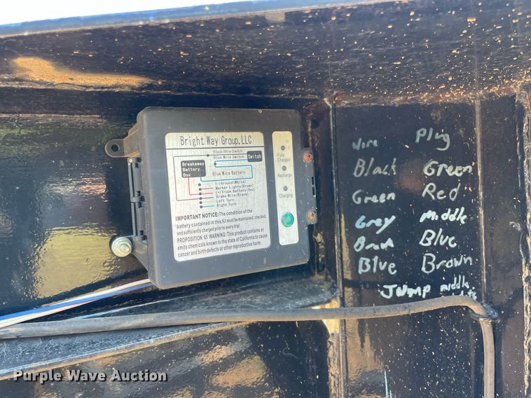 image for item NY9983 Industrias America 20X4  hay bale trailer