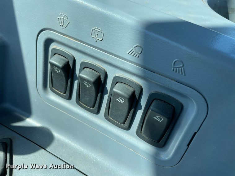 image for item NY9985 2018 LS Mtron MT573  MFWD tractor