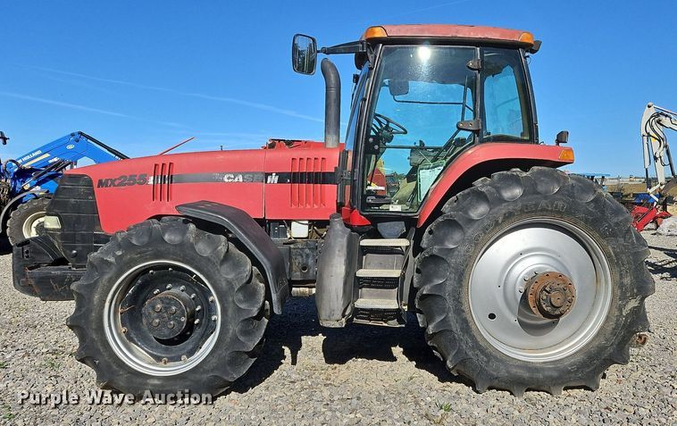 image for item NZ9045 2004 Case IH MX255  MFWD tractor