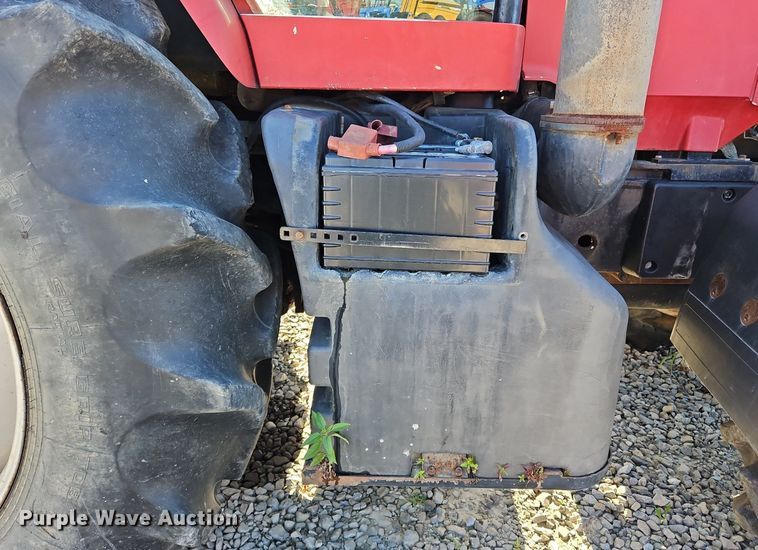 image for item NZ9045 2004 Case IH MX255  MFWD tractor