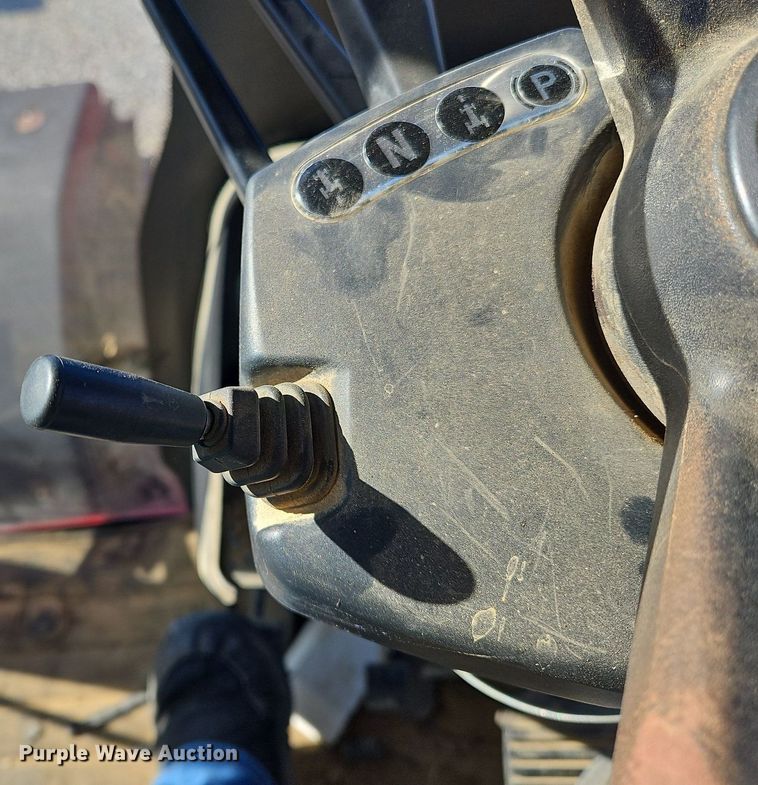 image for item NZ9045 2004 Case IH MX255  MFWD tractor