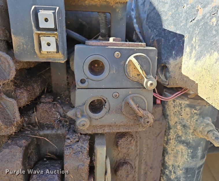 image for item NZ9045 2004 Case IH MX255  MFWD tractor