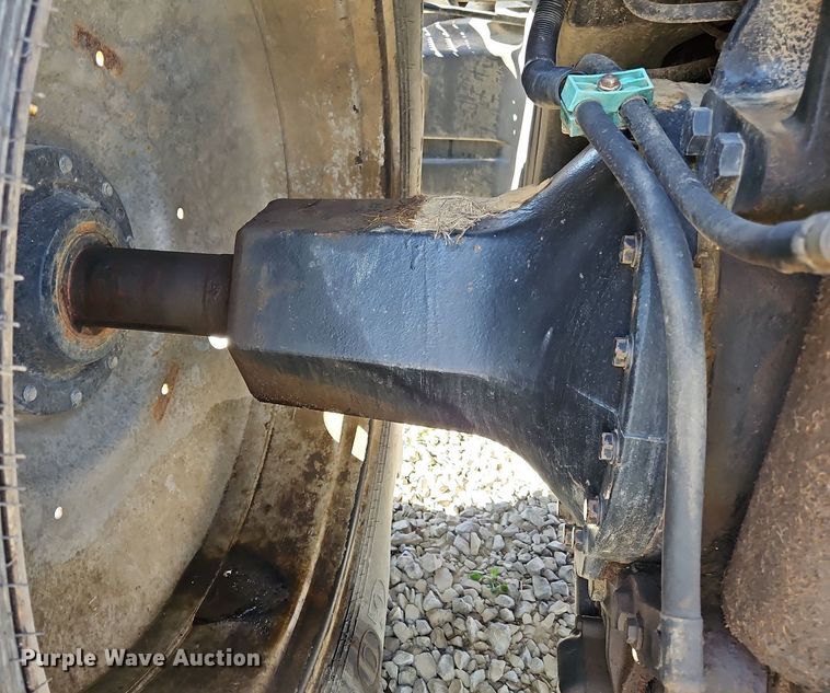 image for item NZ9045 2004 Case IH MX255  MFWD tractor