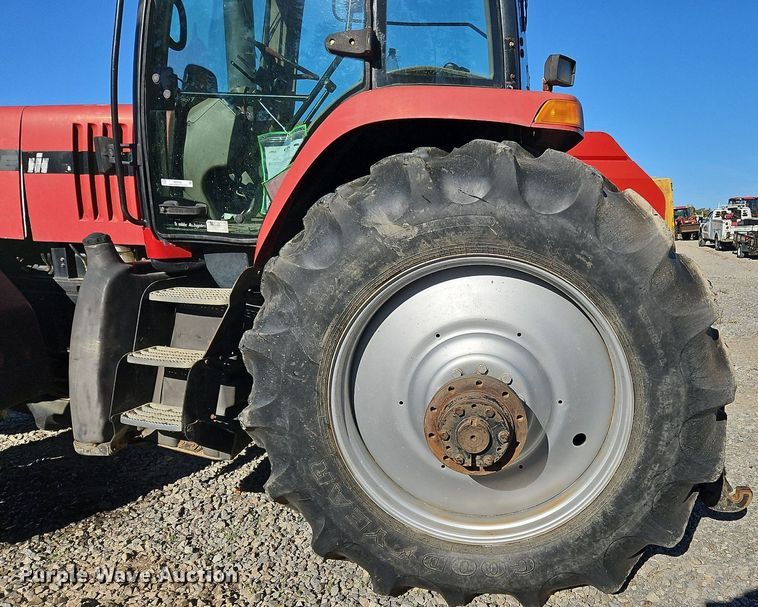 image for item NZ9045 2004 Case IH MX255  MFWD tractor