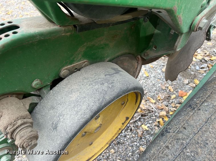 image for item OA9038 John Deere 7200  planter