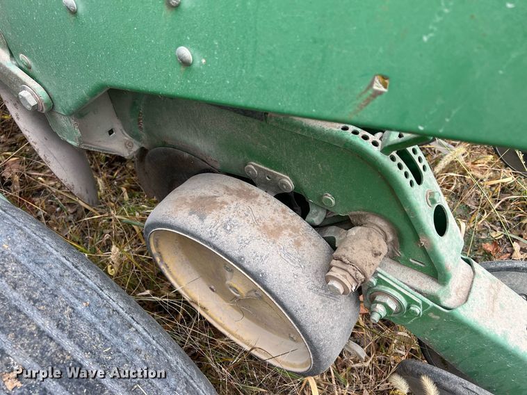 image for item OA9038 John Deere 7200  planter