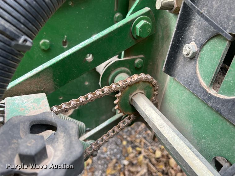 image for item OA9038 John Deere 7200  planter