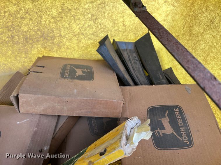 image for item OA9038 John Deere 7200  planter