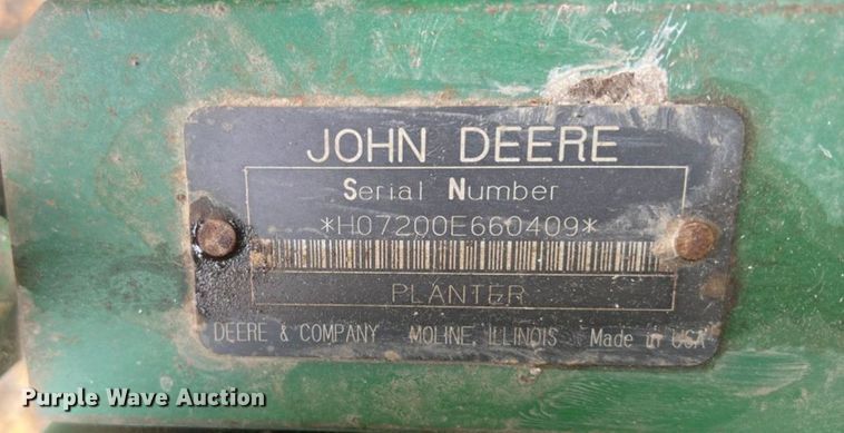 image for item OA9038 John Deere 7200  planter