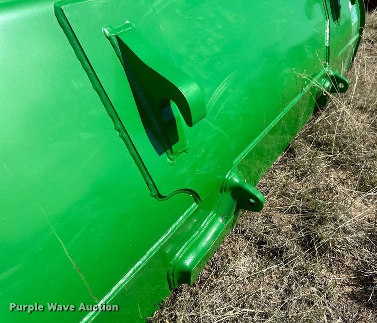 image for item OC9535 John Deere  loader bucket