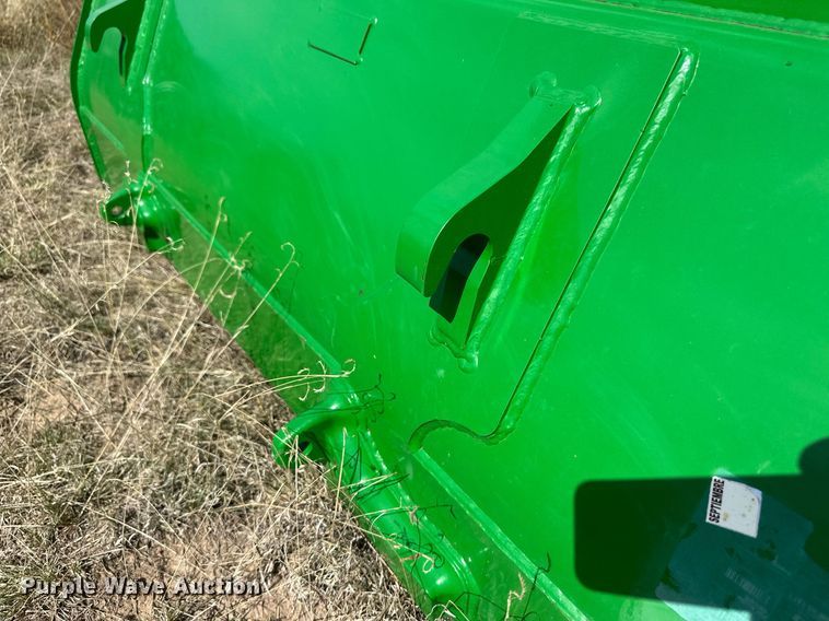 image for item OC9535 John Deere  loader bucket