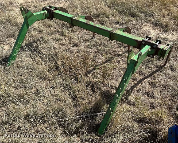 image for item OC9535 John Deere  loader bucket