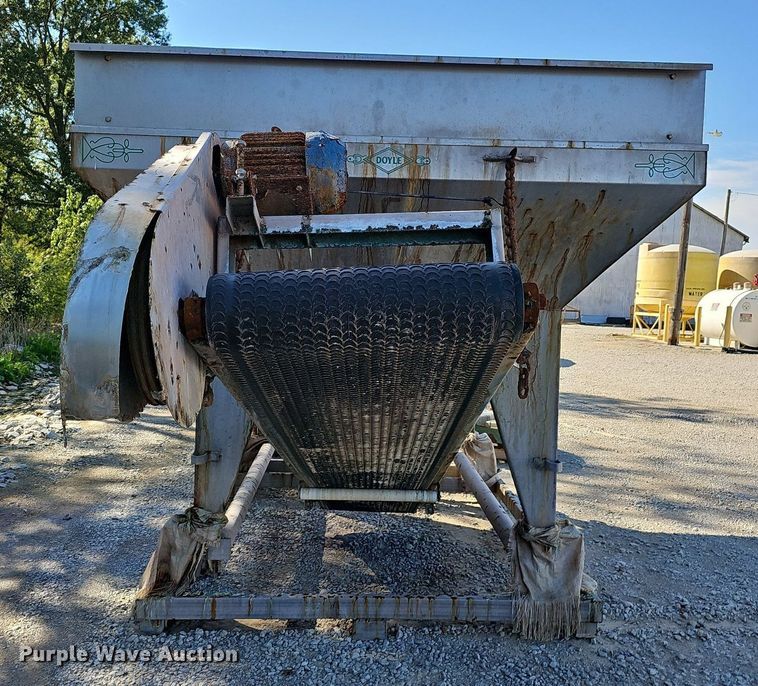 image for item OG9530 Doyle  hopper feeder