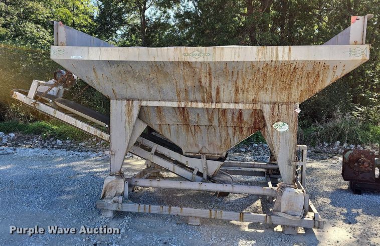 image for item OG9530 Doyle  hopper feeder