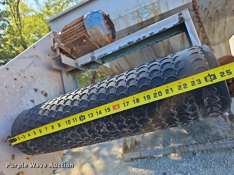 image for item OG9530 Doyle  hopper feeder