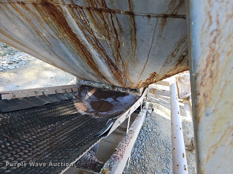 image for item OG9530 Doyle  hopper feeder