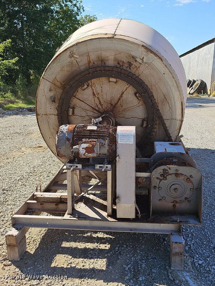 image for item OG9531 Doyle  fertilizer blender