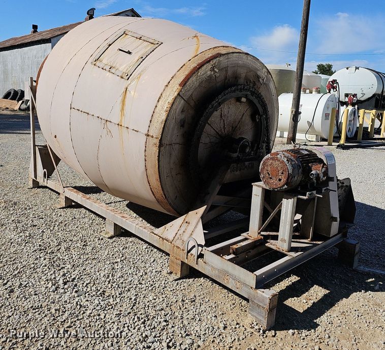 image for item OG9531 Doyle  fertilizer blender