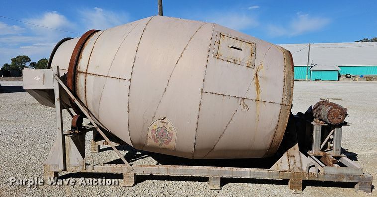 image for item OG9531 Doyle  fertilizer blender