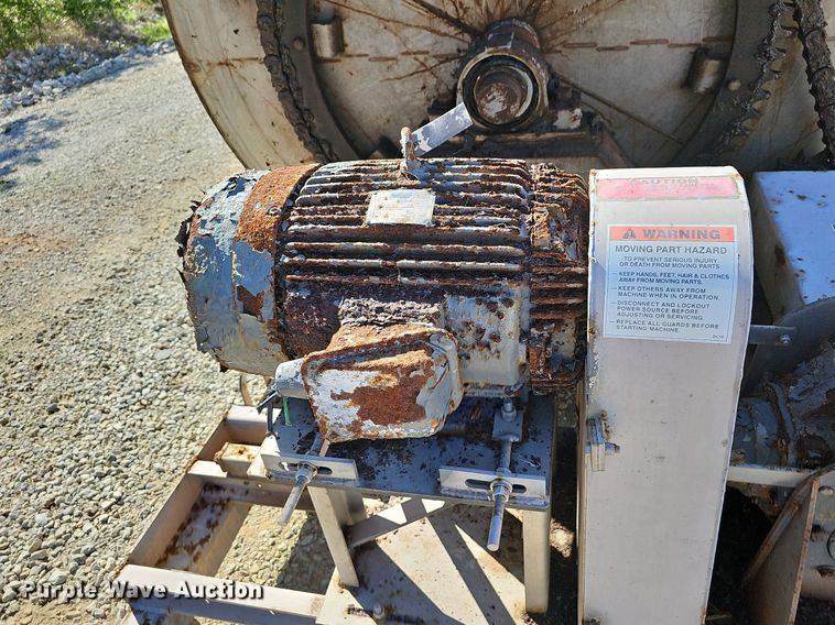 image for item OG9531 Doyle  fertilizer blender