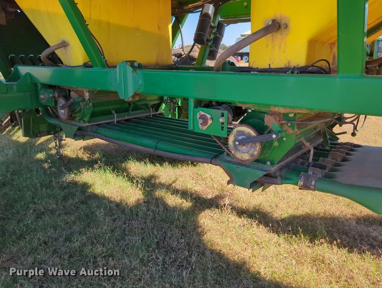 image for item OL9043 2007 John Deere 1890  air seeder