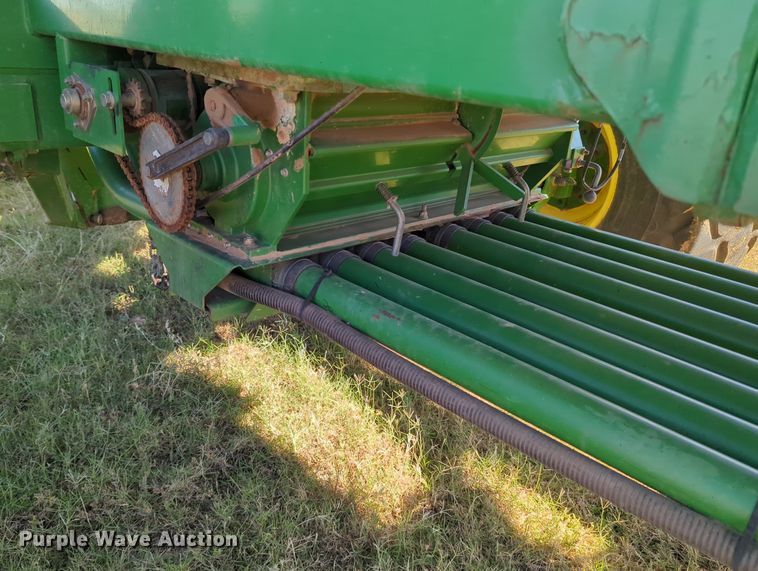 image for item OL9043 2007 John Deere 1890  air seeder
