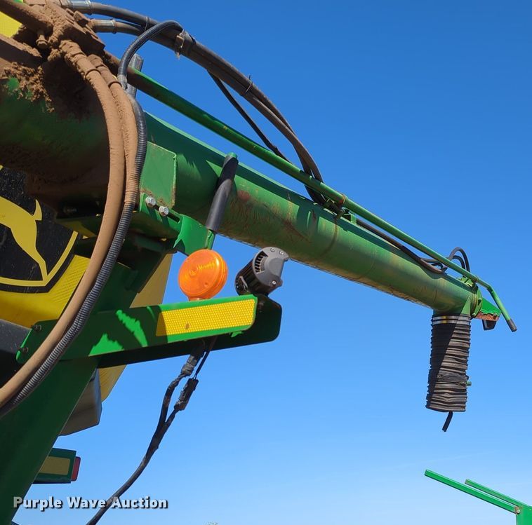 image for item OL9043 2007 John Deere 1890  air seeder