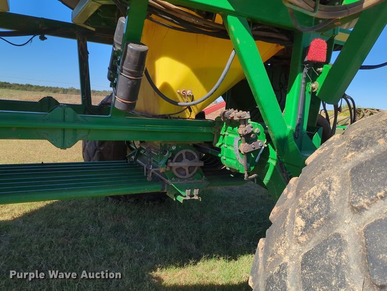 image for item OL9043 2007 John Deere 1890  air seeder