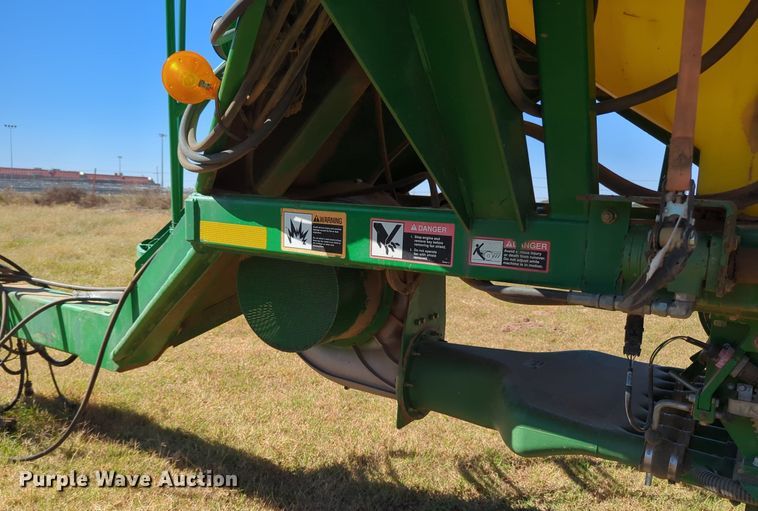 image for item OL9043 2007 John Deere 1890  air seeder