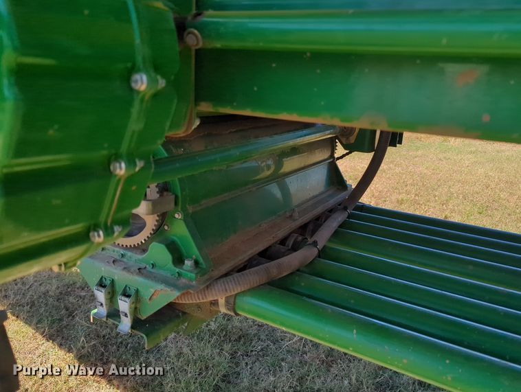 image for item OL9043 2007 John Deere 1890  air seeder