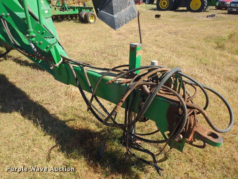image for item OL9043 2007 John Deere 1890  air seeder