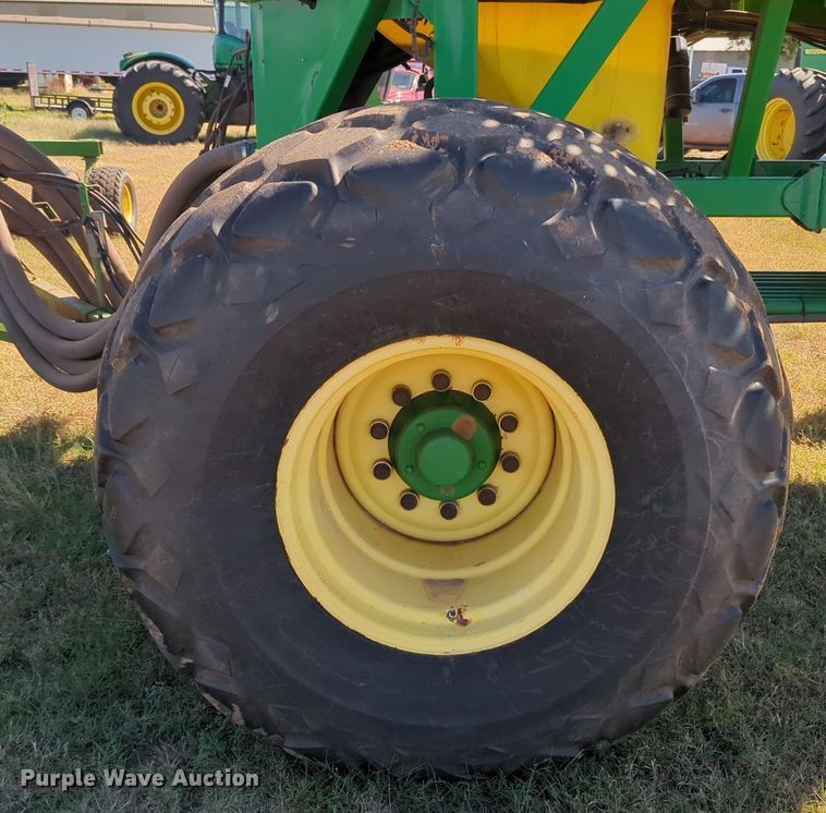 image for item OL9043 2007 John Deere 1890  air seeder