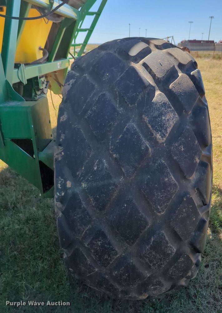 image for item OL9043 2007 John Deere 1890  air seeder