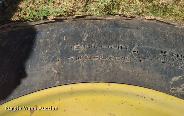 image for item OL9043 2007 John Deere 1890  air seeder