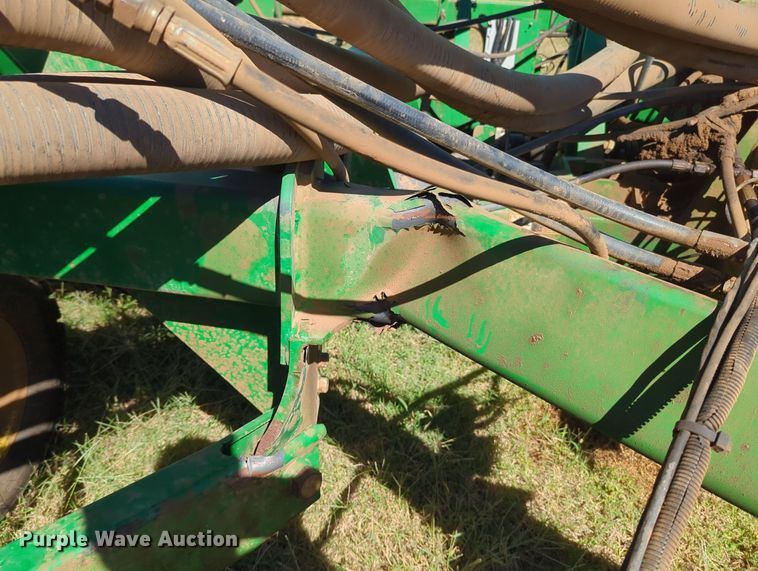 image for item OL9043 2007 John Deere 1890  air seeder