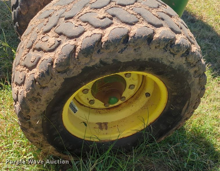 image for item OL9043 2007 John Deere 1890  air seeder