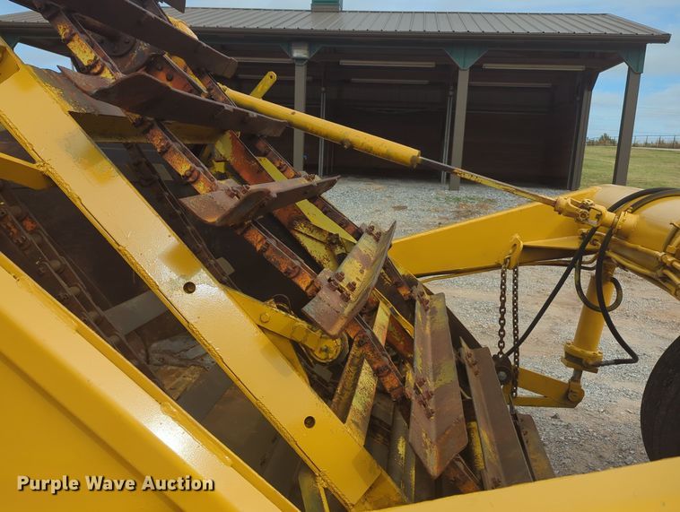 image for item OL9058 Johnson 80  elevating scraper