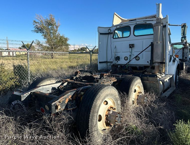image for item DH1846 2007 Sterling AT9500  semi truck