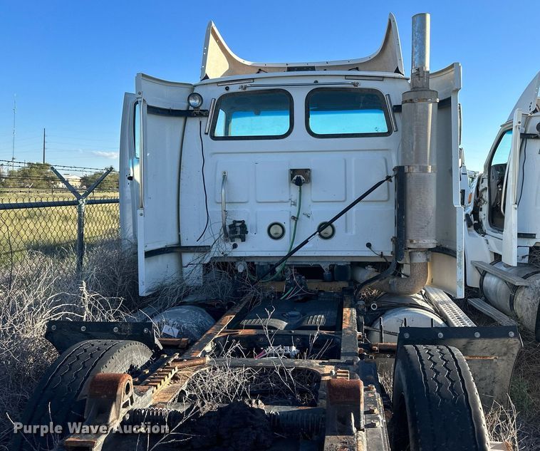 image for item DH1846 2007 Sterling AT9500  semi truck