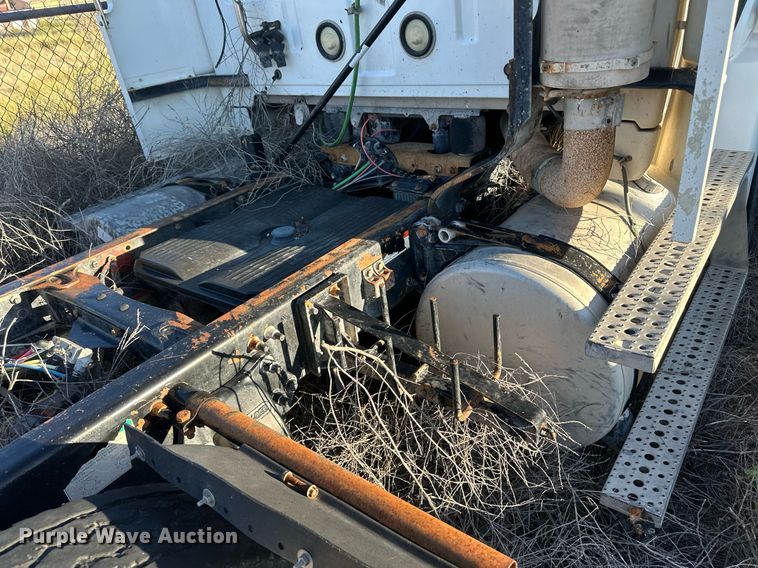 image for item DH1846 2007 Sterling AT9500  semi truck